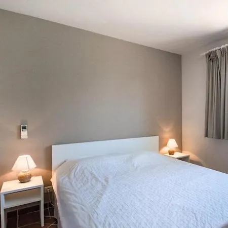 Дом отдыха With 1 Bedroom Сент-Максим