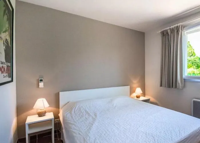 Holiday home With 1 Bedroom Sainte-Maxime